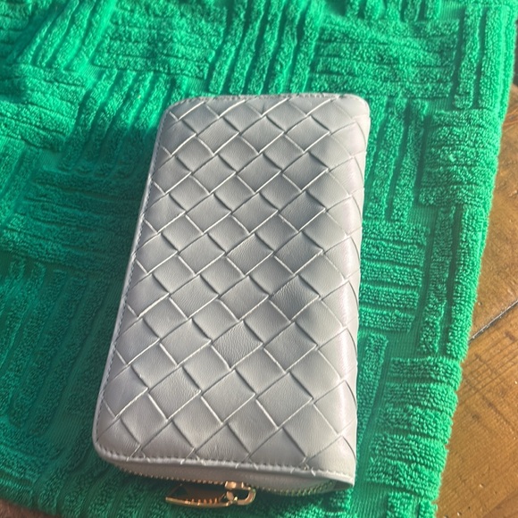 BOTTEGA VENETA Intrecciato Zip Around Wallet Long Wallets authentic Grey - Picture 2 of 13